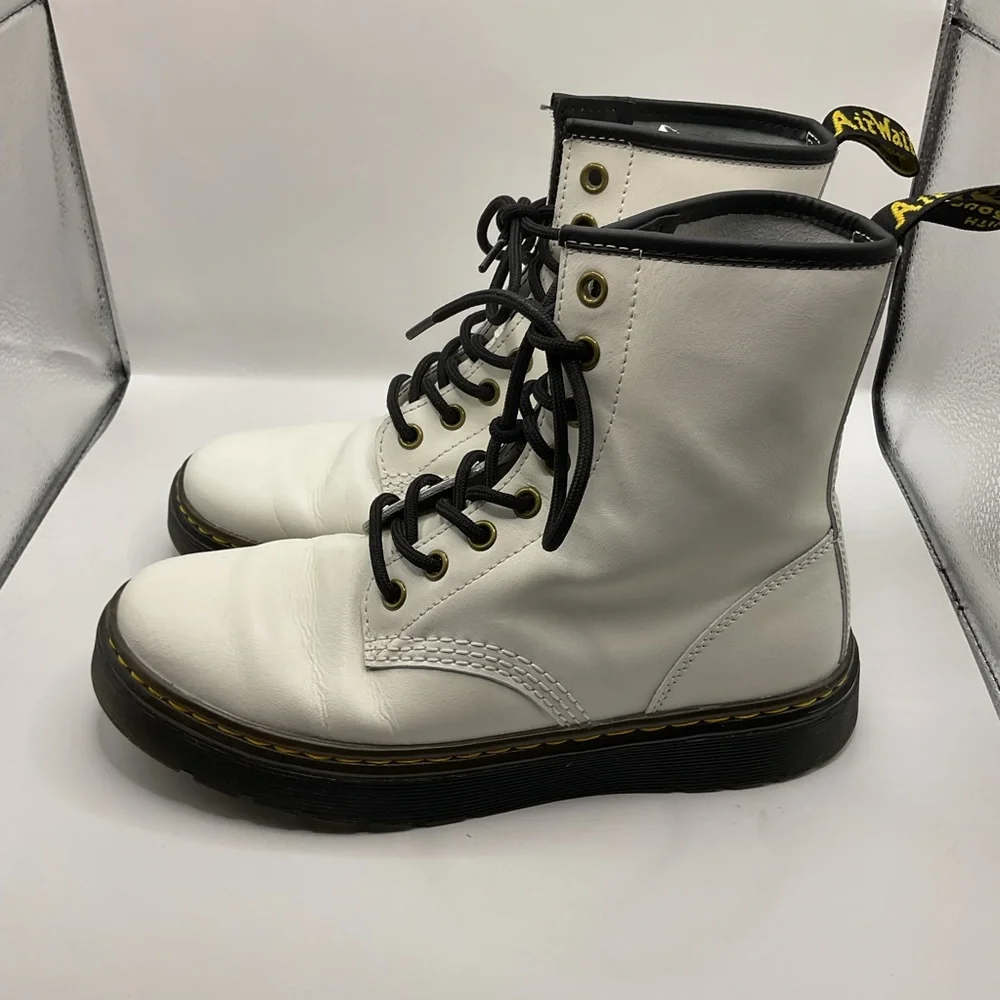 Doc Dr. Martens White Leather AirWair Zavala Combat Boots, US M 6 USL-7‎ B